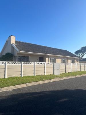 House For Rent in Retreat, Cape Town