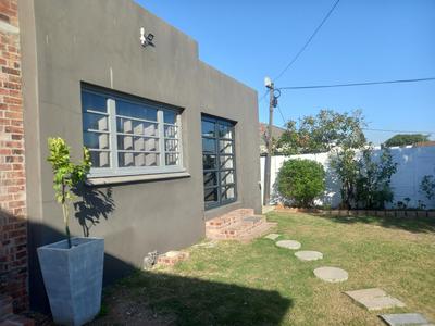 House For Rent in Boston, Bellville